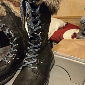 Merrell Black Winter Rain Boots with Fur Trim